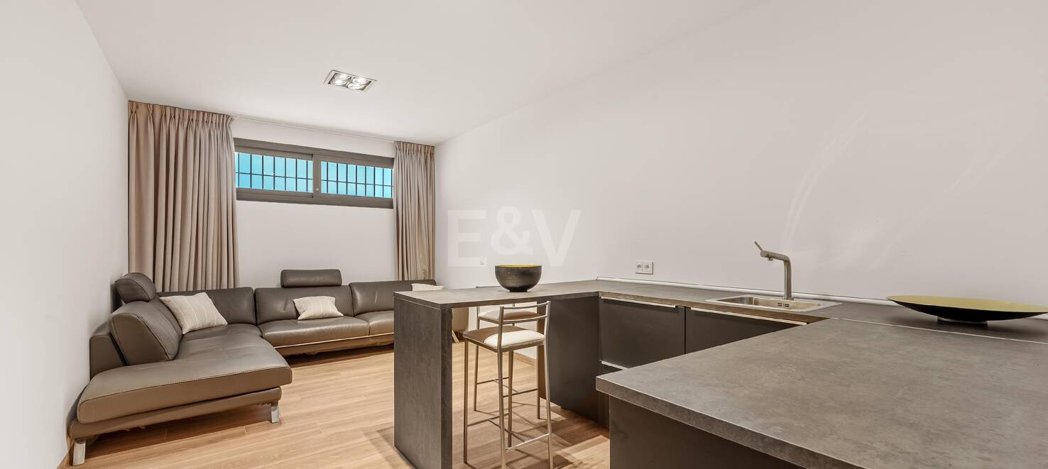 Superbe Villa à La Cerquilla avec vue panoramique et court de tennis