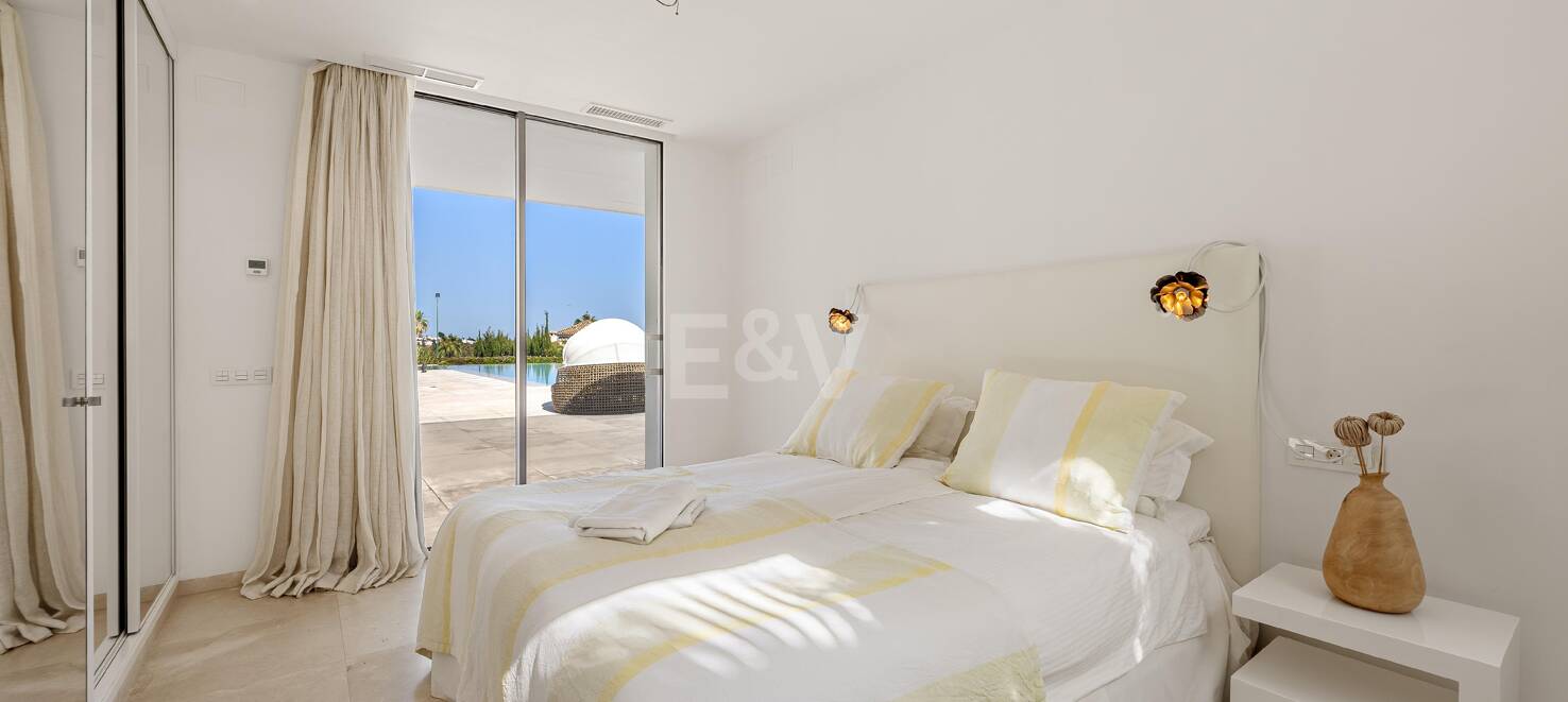 Superbe Villa à La Cerquilla avec vue panoramique et court de tennis