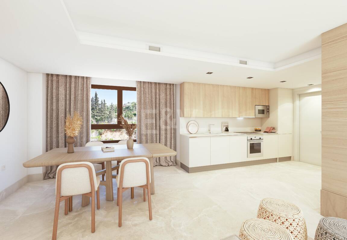 Une nouvelle maison entourée de montagnes, de golf et de mer