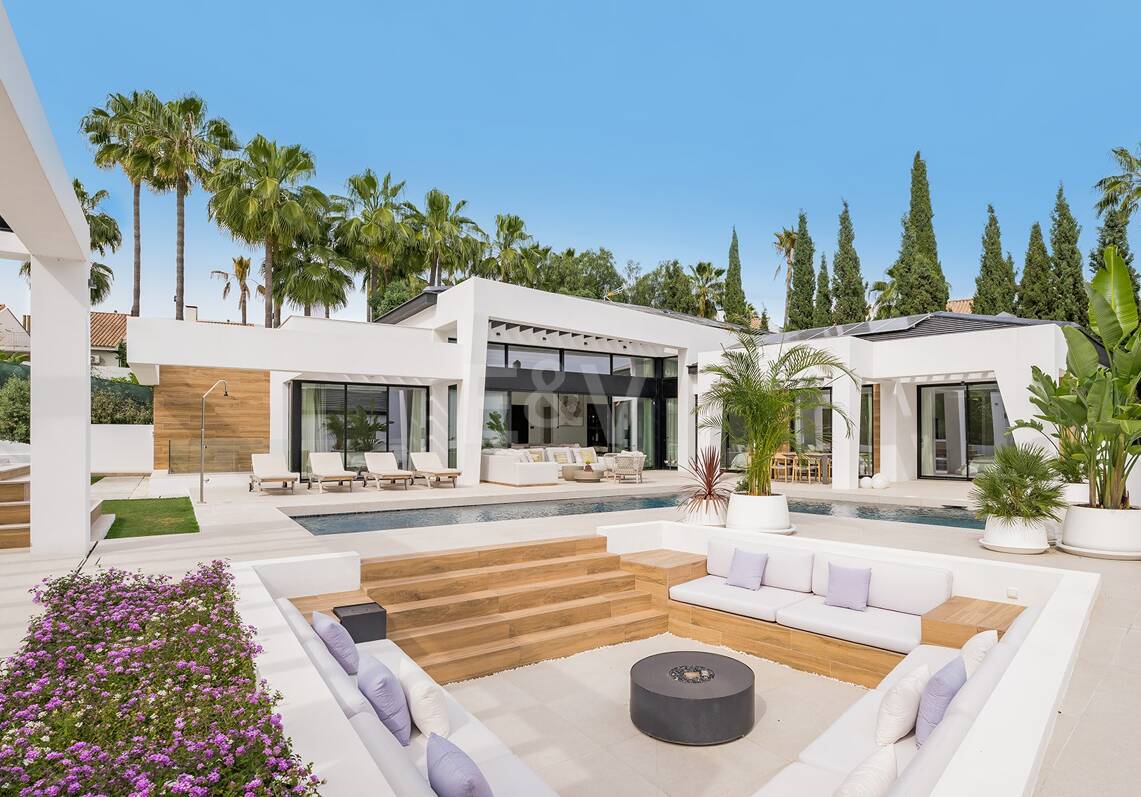 Villa contemporaine de luxe à Los Naranjos Golf