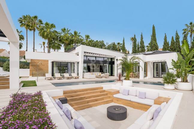 Villa contemporaine de luxe à Los Naranjos Golf