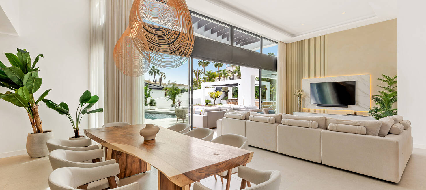 Villa contemporaine de luxe à Los Naranjos Golf