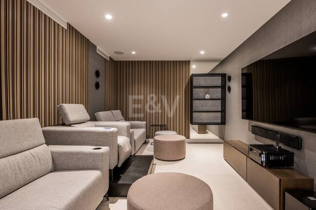 Villa contemporaine de luxe à Los Naranjos Golf