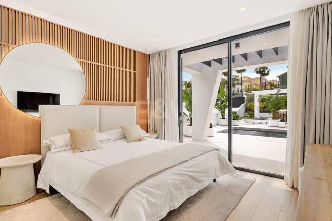 Villa contemporaine de luxe à Los Naranjos Golf