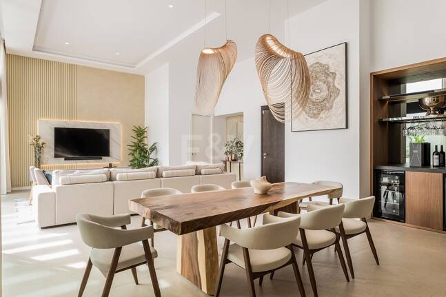 Villa contemporaine de luxe à Los Naranjos Golf