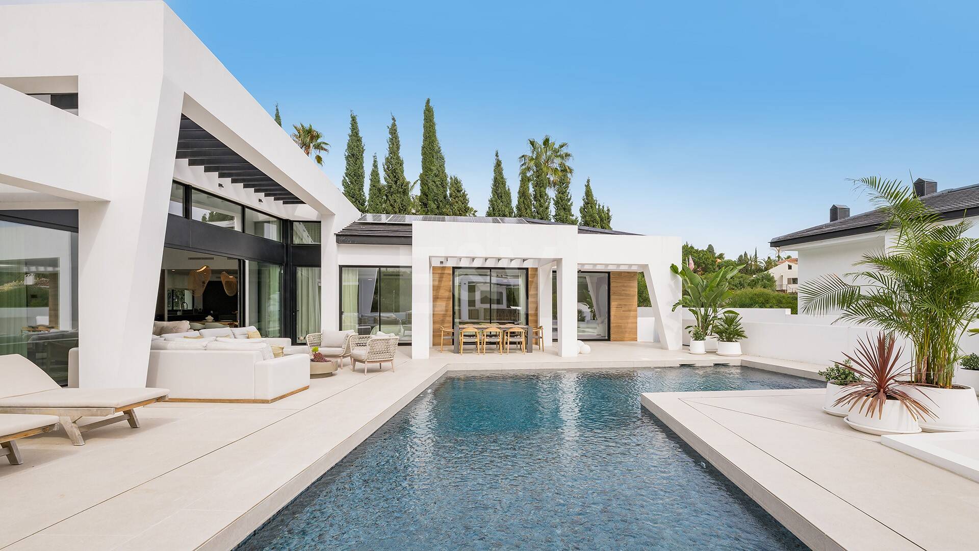 Villa contemporaine de luxe à Los Naranjos Golf