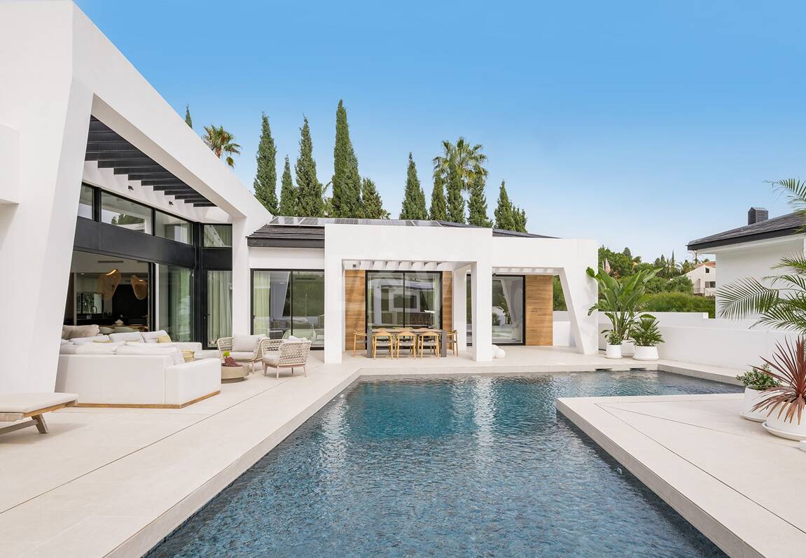 Villa contemporaine de luxe à Los Naranjos Golf