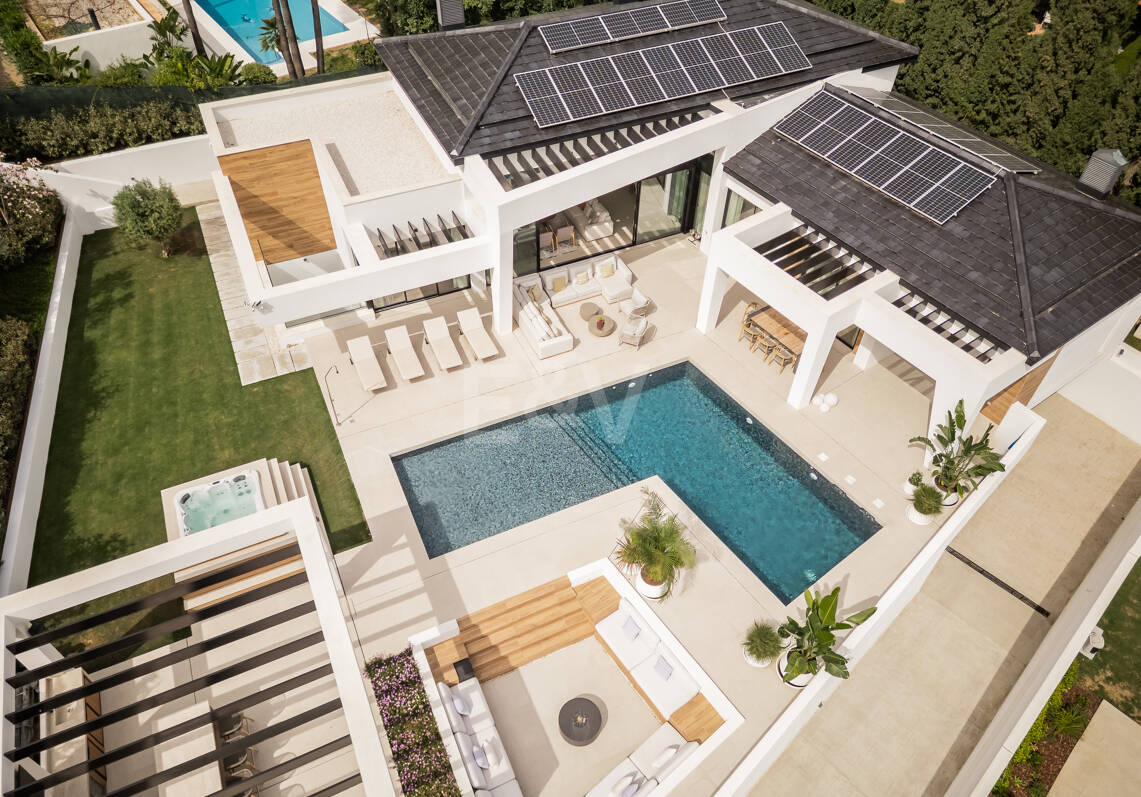 Villa contemporaine de luxe à Los Naranjos Golf