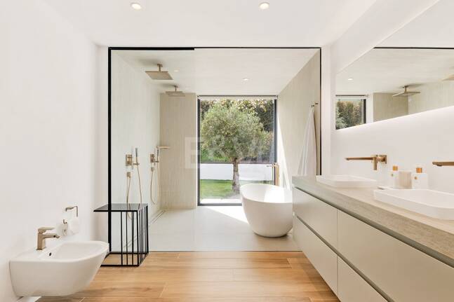 Villa contemporaine de luxe à Los Naranjos Golf