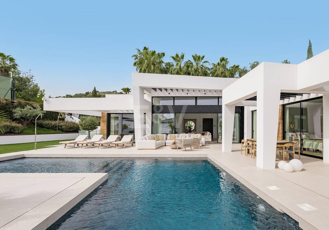 Villa contemporaine de luxe à Los Naranjos Golf