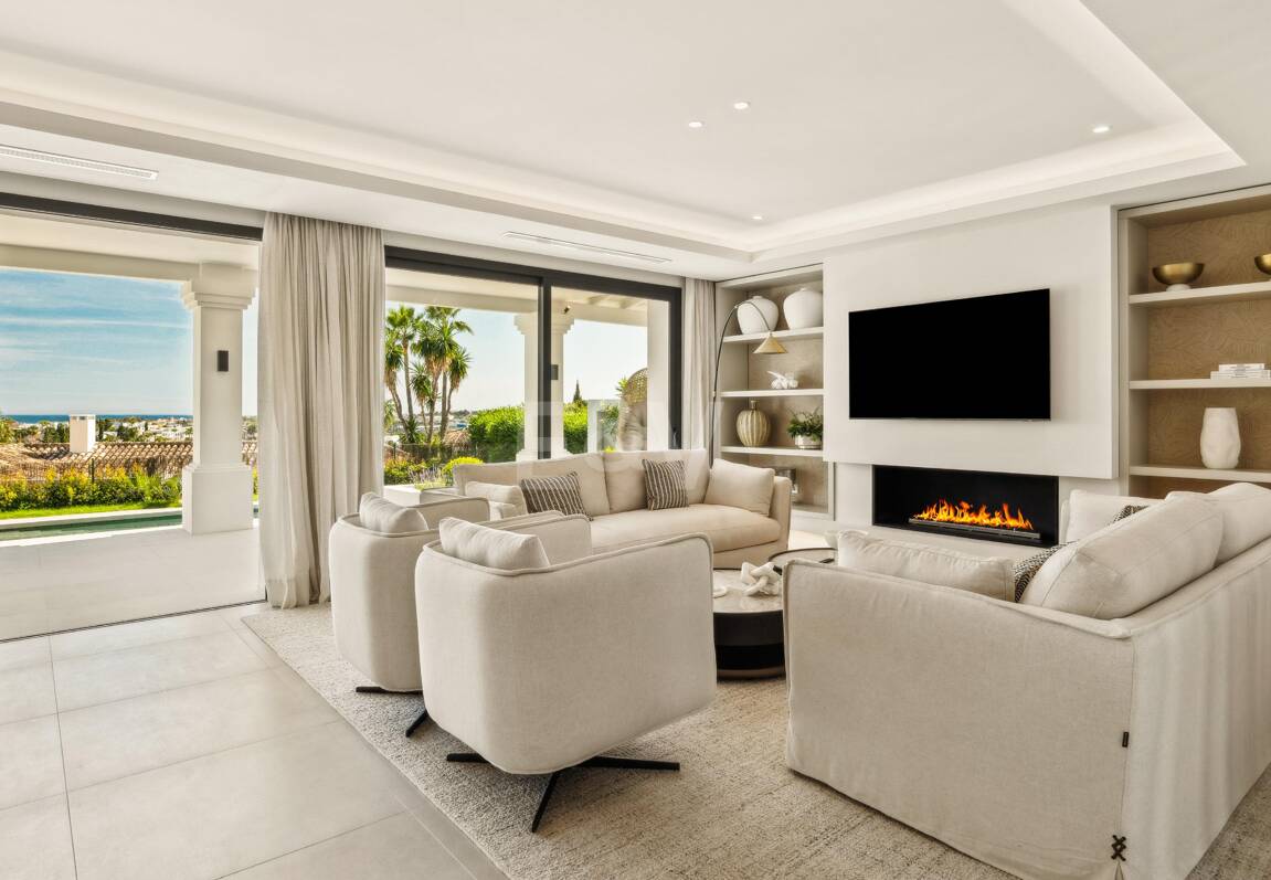 Élégante villa méditerranéenne avec vue sur la mer à Nueva Andalousie