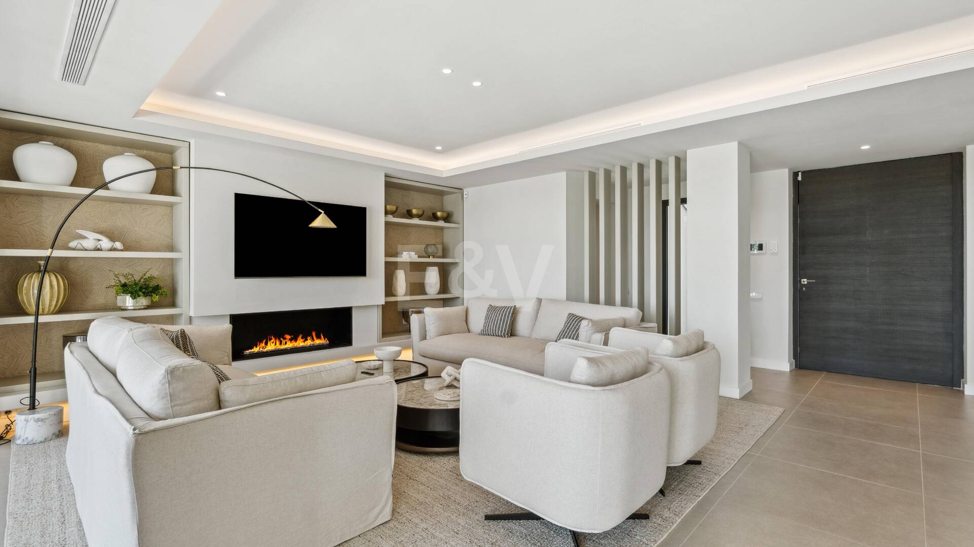 Elegant Medelhavet Villa med havsutsikt i Nueva Andalucía