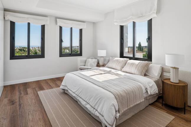 Élégante villa méditerranéenne avec vue sur la mer à Nueva Andalousie