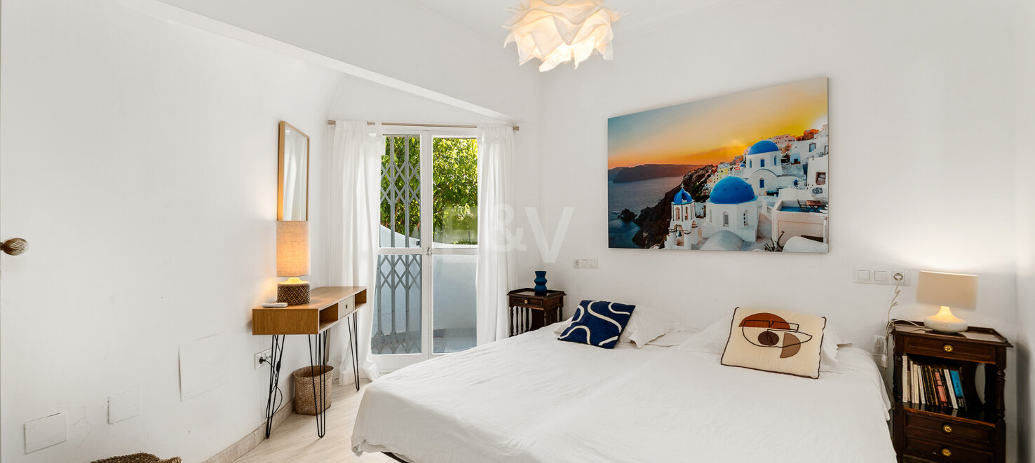 Elegant Townhouse with Sea Views in Camoján Blanco, Golden Mile