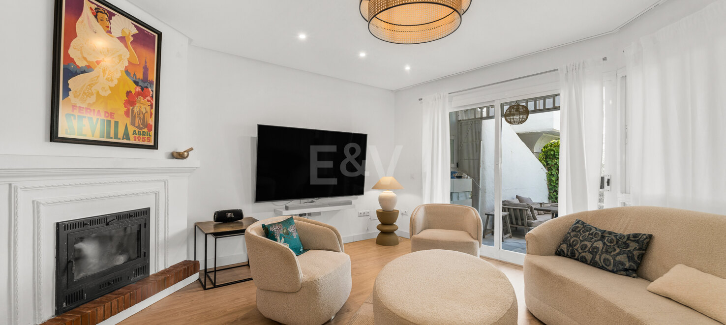 Elegant Townhouse with Sea Views in Camoján Blanco, Golden Mile