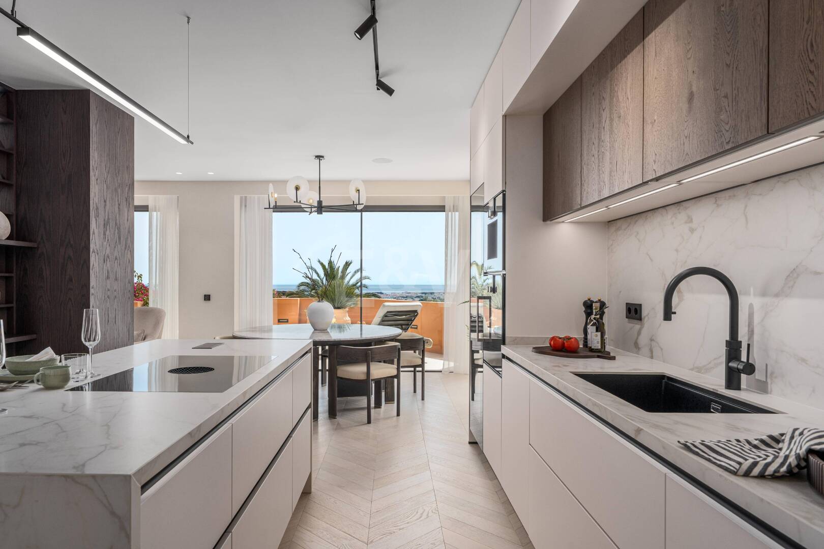 Impresionante apartamento de 4 habitaciones con vistas panorámicas al mar en La Cerquilla, Nueva Andalucía