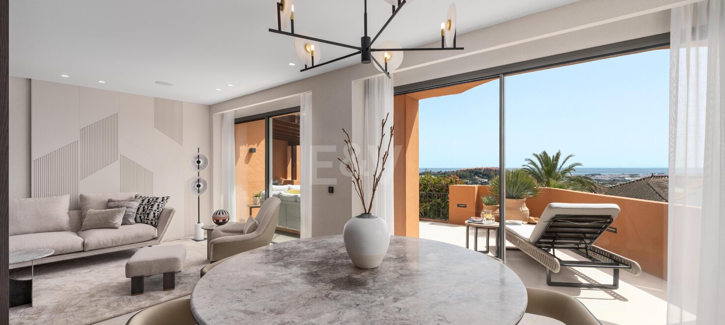 Stunning 4-bedroom apartment with panoramic sea views in La Cerquilla, Nueva Andalucía