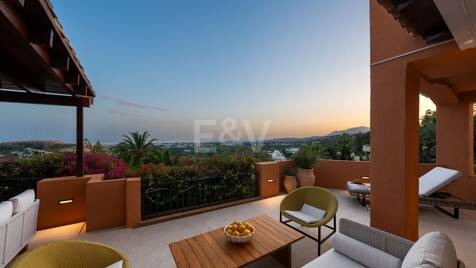 Wspaniały apartament z 4 sypialniami z panoramicznym widokiem na morze w La Cerquilla, Nueva Andalucía