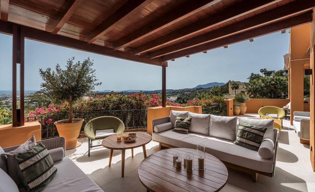 Superbe appartement de 4 chambres avec vue panoramique sur la mer à La Cerquilla, Nueva Andalucía