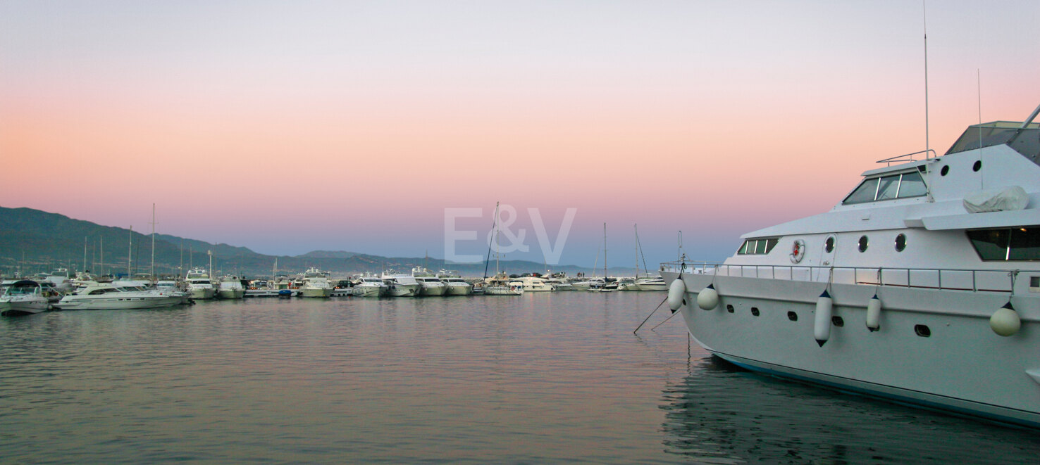 Stylish new apartment in the heart of Benahavís