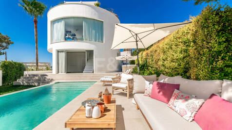 Modern Beachside Villa 150 m from the Sea with Exceptional Outdoor Living Spaces in Marbesa