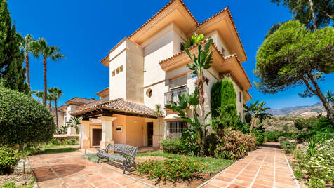 Ruhiges Penthouse mit 2 Schlafzimmern und Panoramablick auf die Berge in Rio Real