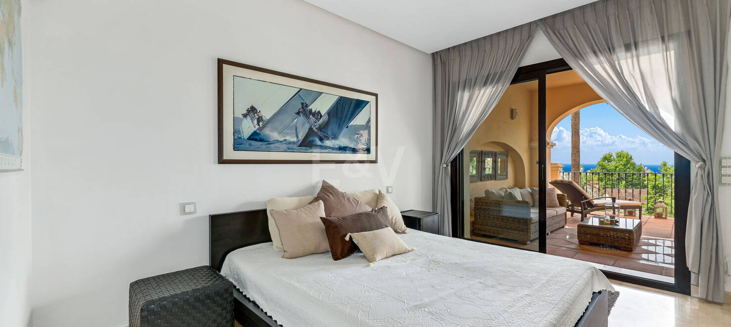 Appartement de luxe spacieux avec vue sur la mer