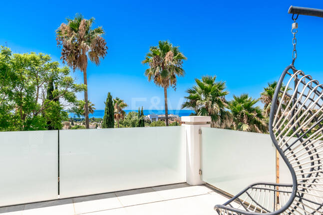 Stylish Villa with Panoramic Sea Views near the Beach and the City Centre on the Golden Mile