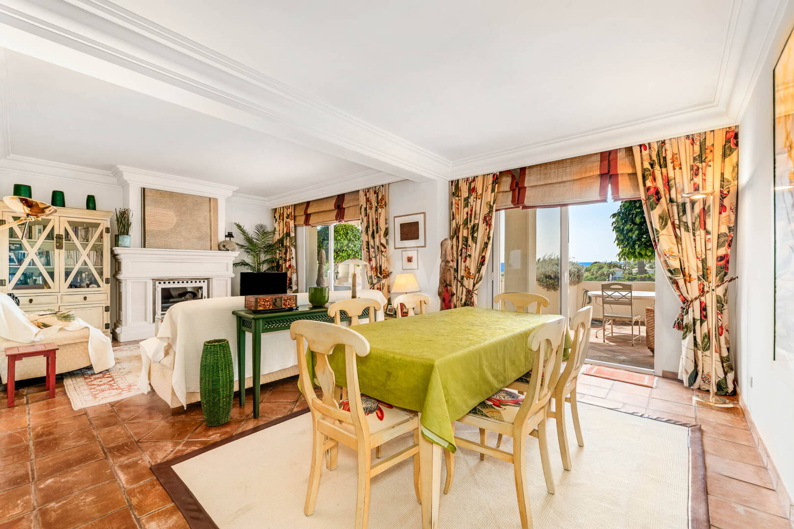 Penthouse dúplex en una prestigiosa comunidad de golf en primera línea con vistas espectaculares