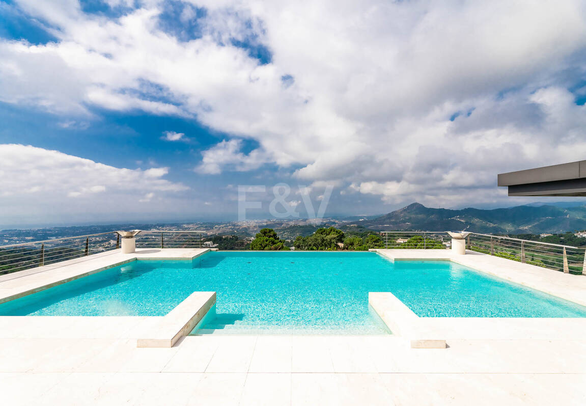 Spektakuläre Villa in La Zagaleta mit atemberaubender Aussicht