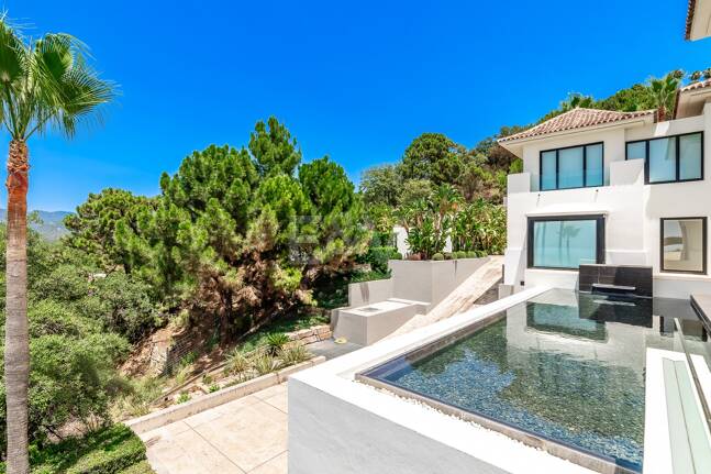 Spektakuläre Villa in La Zagaleta mit atemberaubender Aussicht