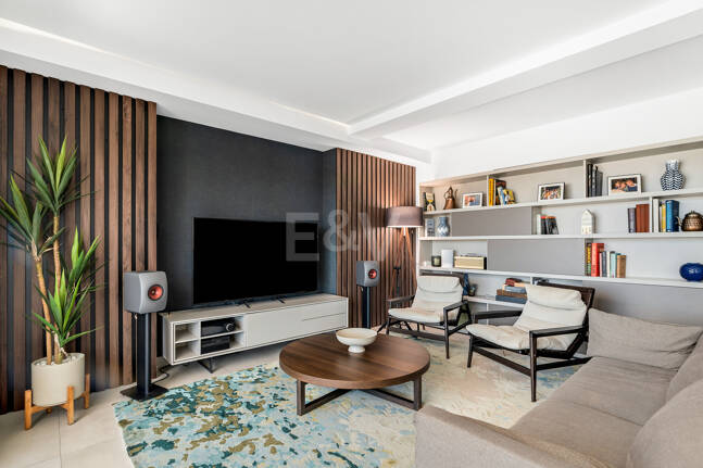 Elegant Duplex Penthouse with Beautiful Sea Views in Sought-After Gated Community