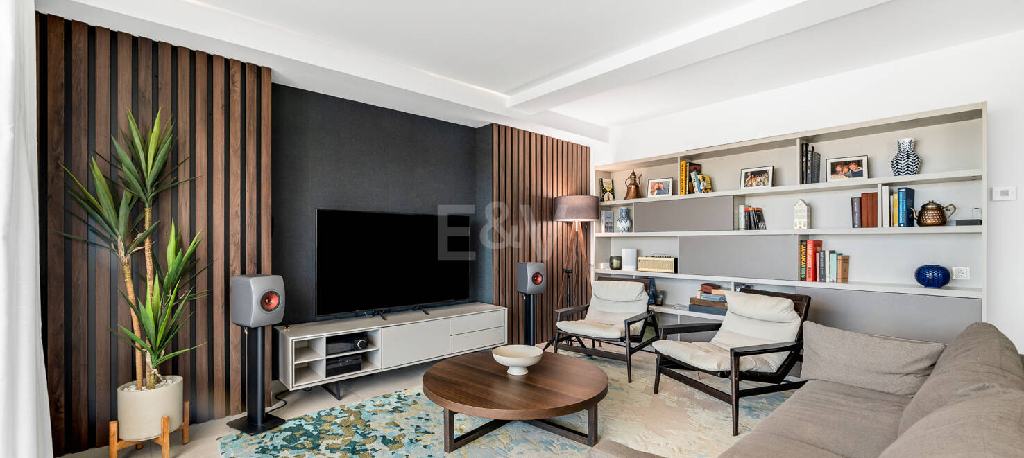 Elegant Duplex Penthouse with Beautiful Sea Views in Sought-After Gated Community