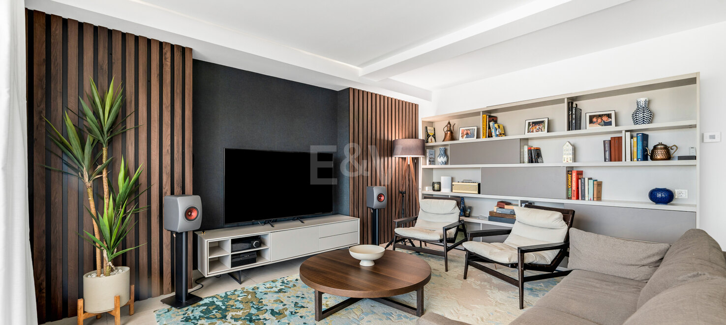 Elegant Duplex Penthouse in Altos de Los Monteros