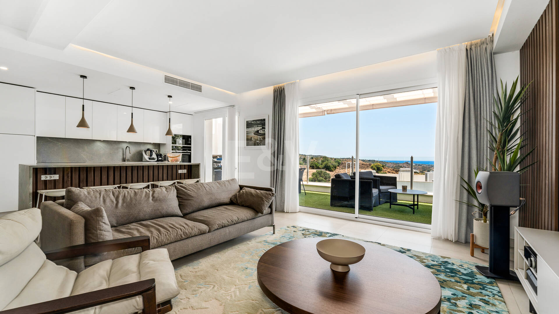 Elegant Duplex Penthouse with Beautiful Sea Views in Sought-After Gated Community