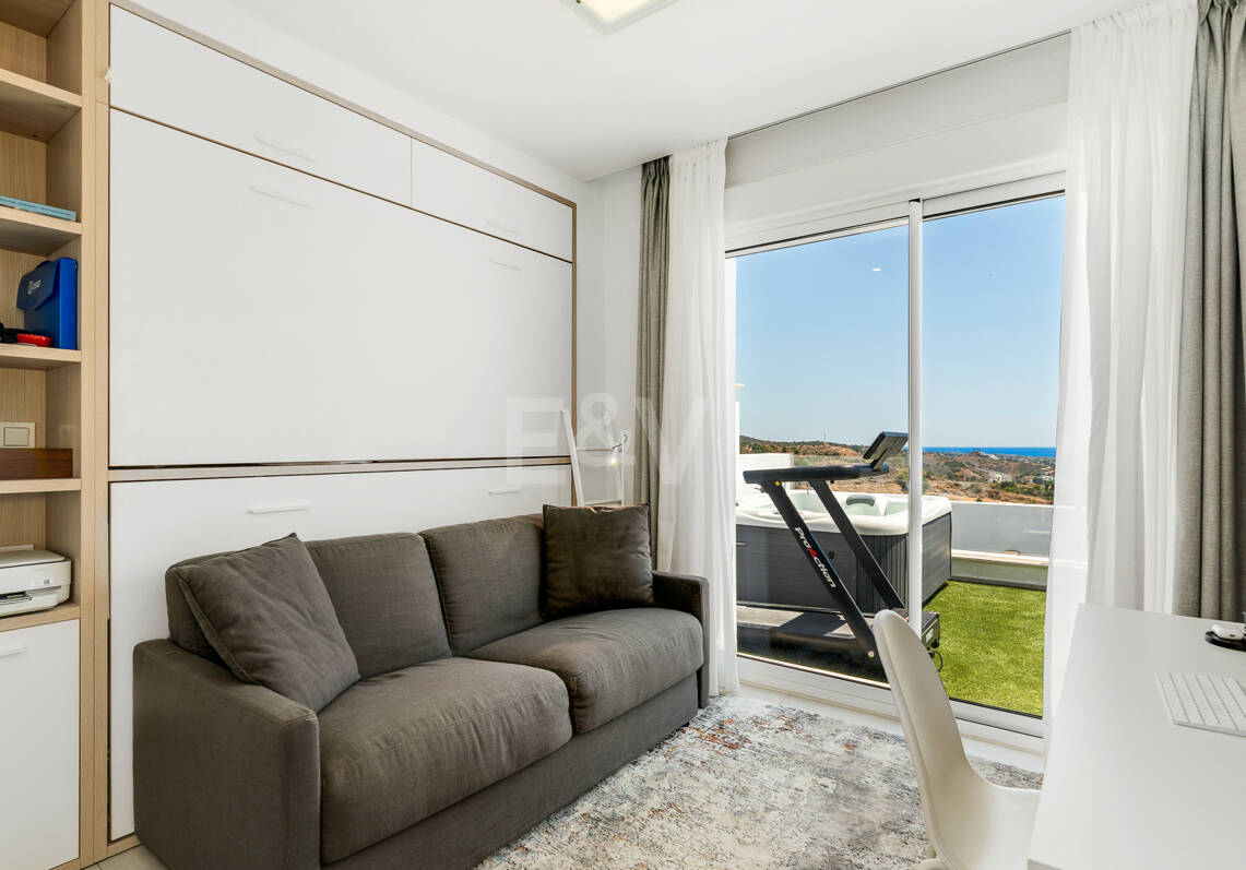 Elegantes Duplex-Penthouse mit wunderschönem Meerblick in begehrter Wohnanlage