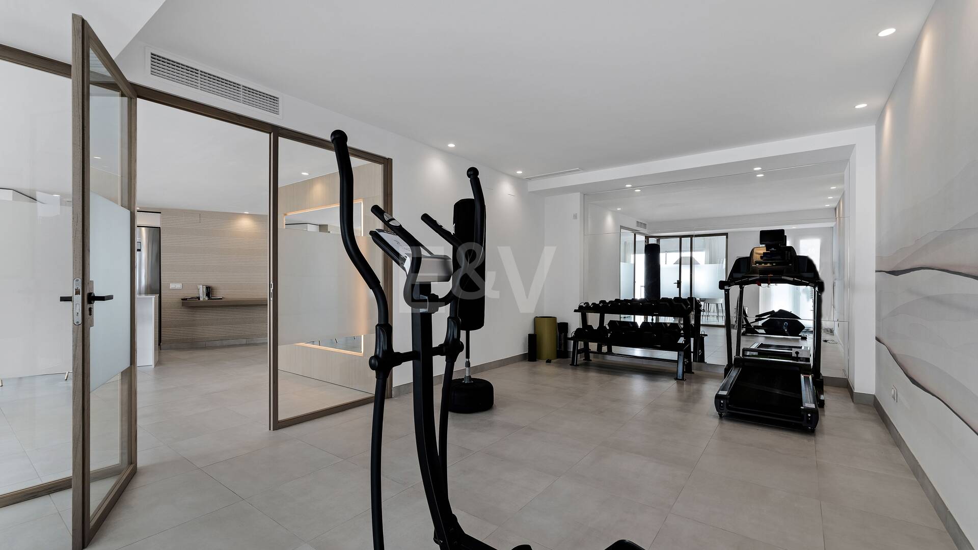 Elegant Duplex Penthouse with Beautiful Sea Views in Sought-After Gated Community