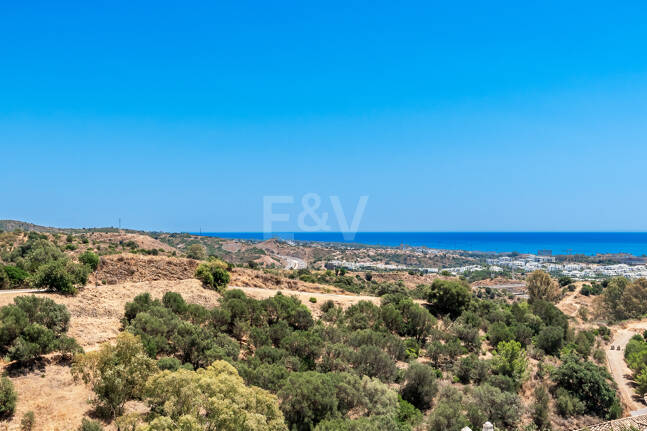 Elegant Duplex Penthouse with Beautiful Sea Views in Sought-After Gated Community