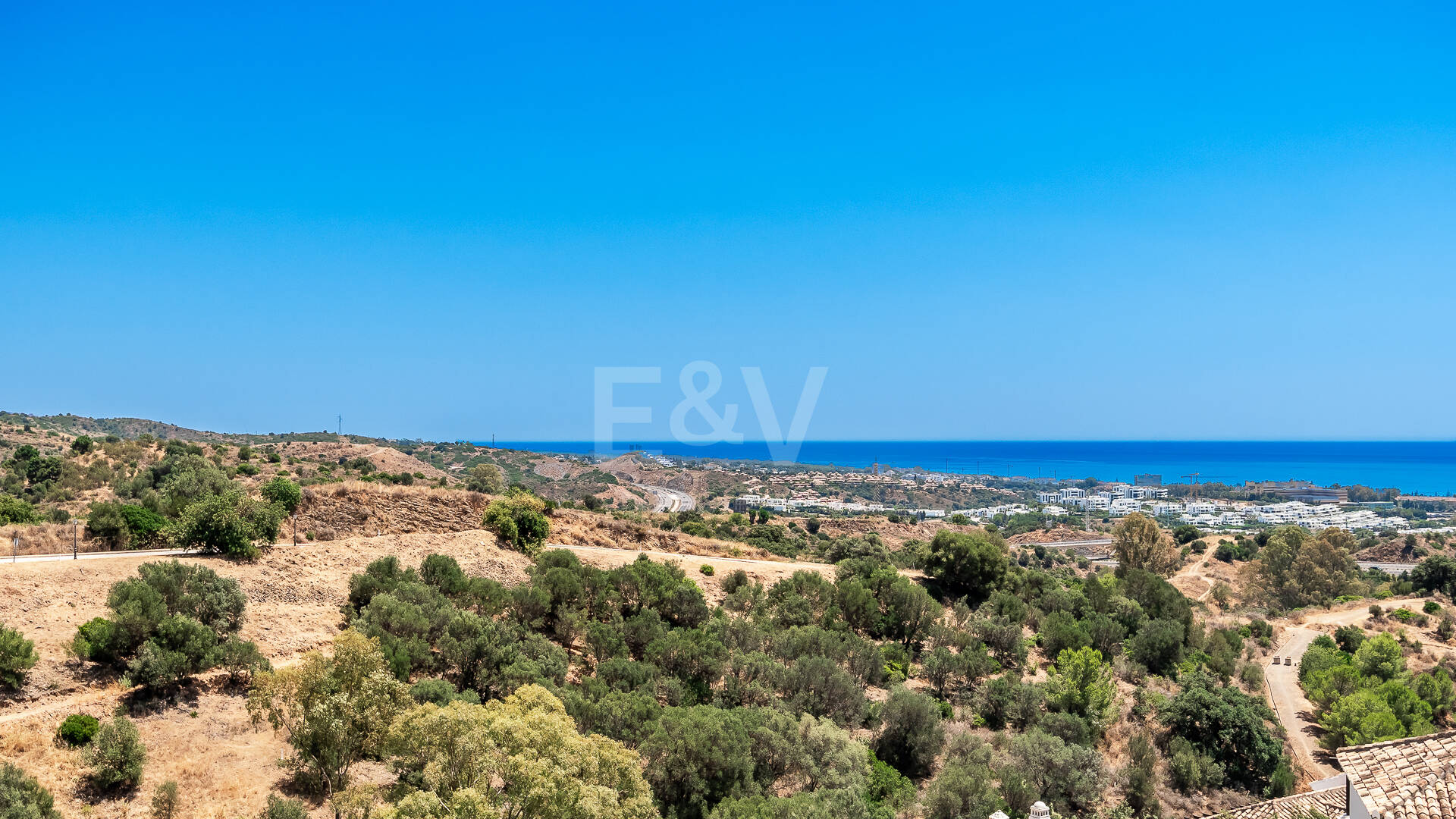 Elegant Duplex Penthouse with Beautiful Sea Views in Sought-After Gated Community