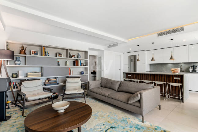 Elegant Duplex Penthouse with Beautiful Sea Views in Sought-After Gated Community