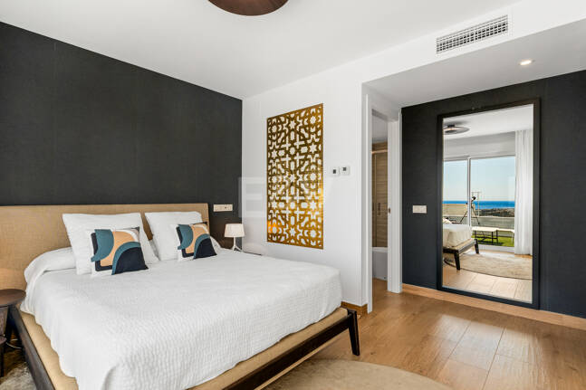 Elegant Duplex Penthouse with Beautiful Sea Views in Sought-After Gated Community