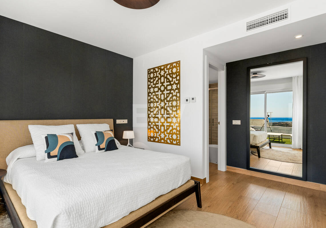 Elegantes Duplex-Penthouse mit wunderschönem Meerblick in begehrter Wohnanlage