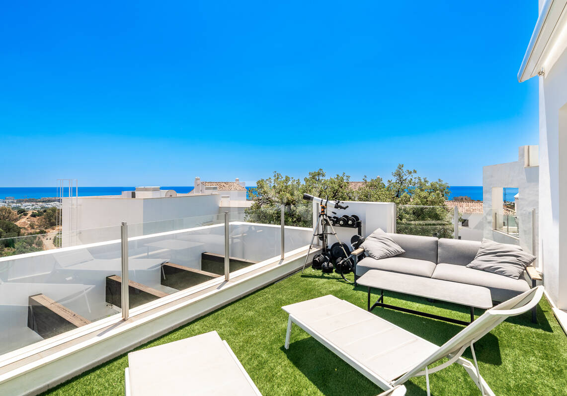 Elegantes Duplex-Penthouse mit wunderschönem Meerblick in begehrter Wohnanlage