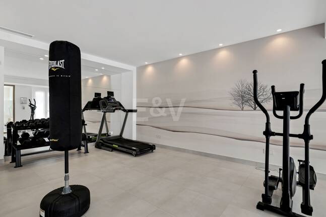 Elegant Duplex Penthouse with Beautiful Sea Views in Sought-After Gated Community