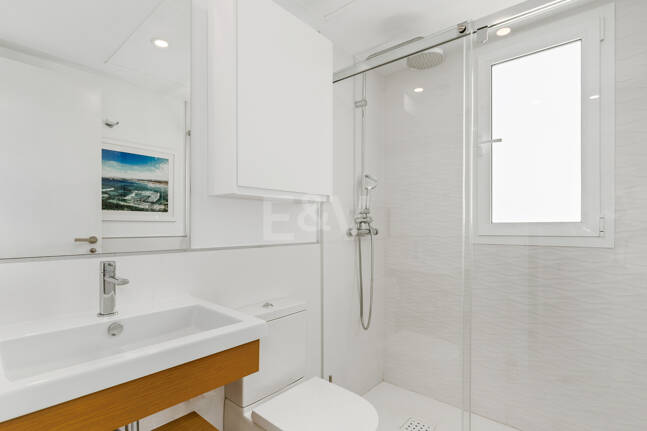 Elegant Duplex Penthouse with Beautiful Sea Views in Sought-After Gated Community