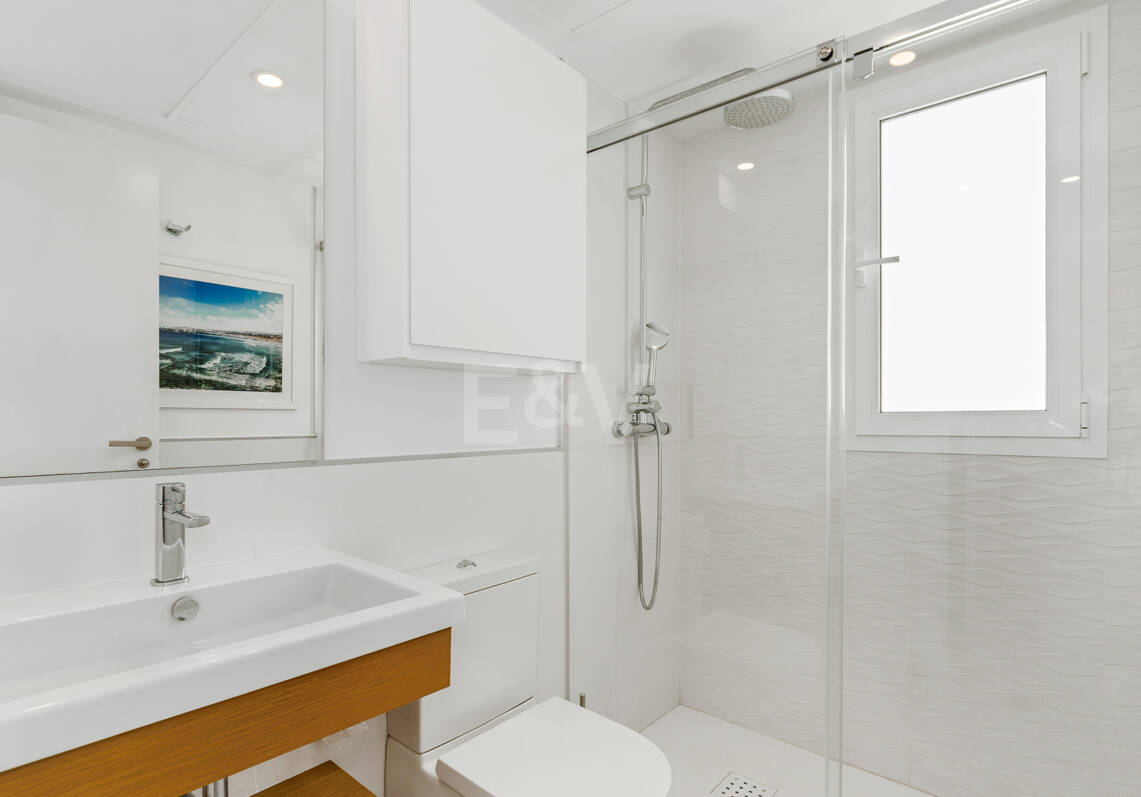 Elegantes Duplex-Penthouse mit wunderschönem Meerblick in begehrter Wohnanlage