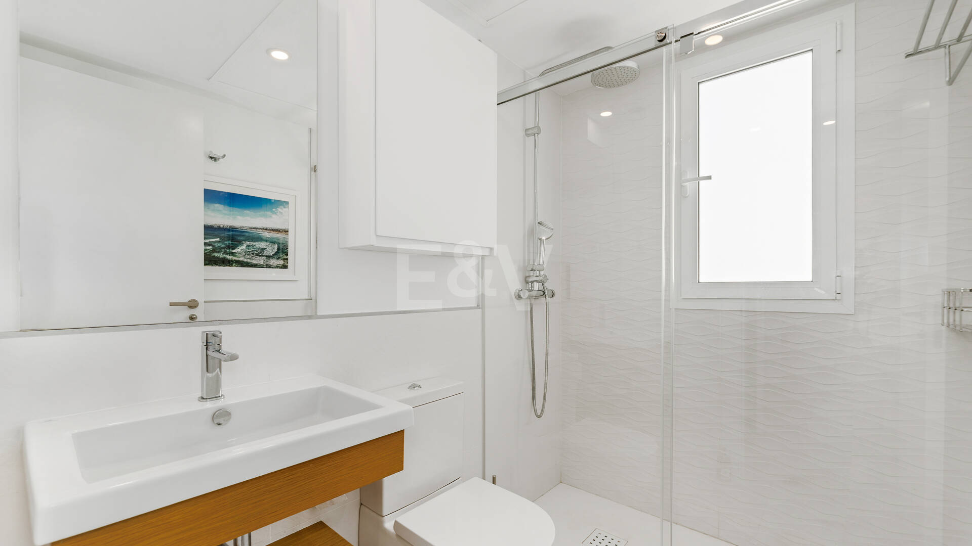 Elegant Duplex Penthouse with Beautiful Sea Views in Sought-After Gated Community