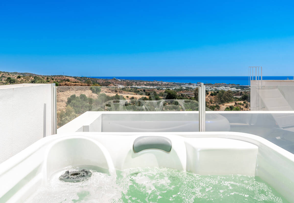 Elegant Duplex Penthouse with Beautiful Sea Views in Sought-After Gated Community