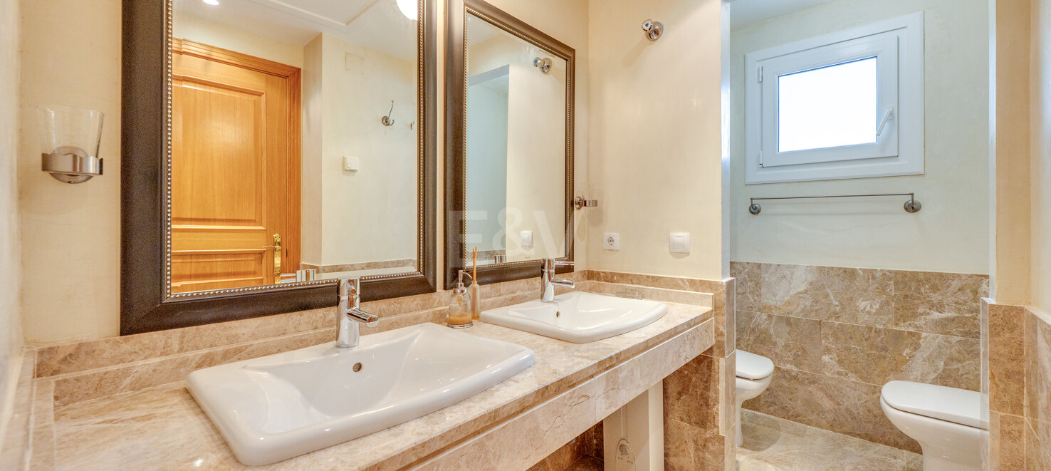 Maison Jumelée à louer en Los Monteros, Marbella Est