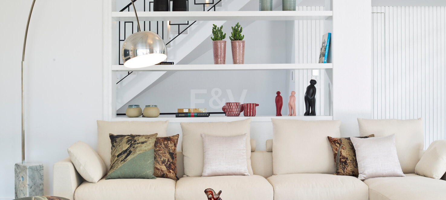 Modern andalusisk villa med havsutsikt i Nueva Andalucia